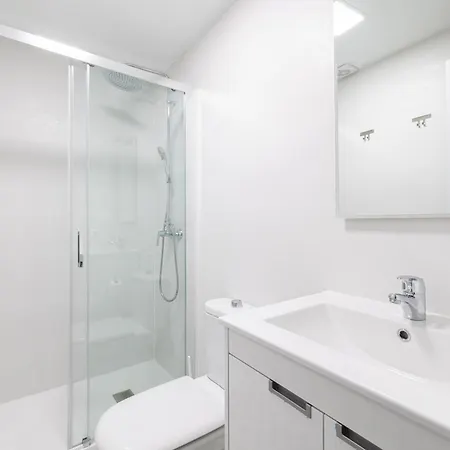 Apartment Modern & Cozy -1bedroom-coutyard-center Malaga